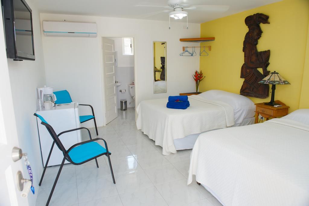Cosmopolitan Guesthouse هوبكنز الغرفة الصورة
